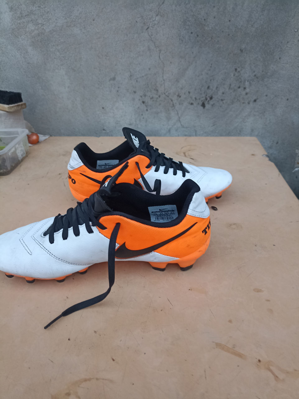 Найки играл 1 раз