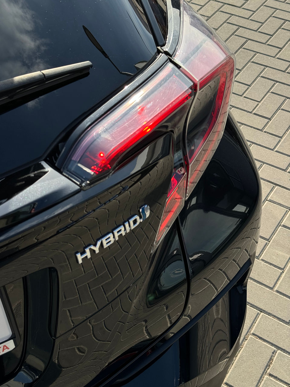 Toyota C-HR foto 3