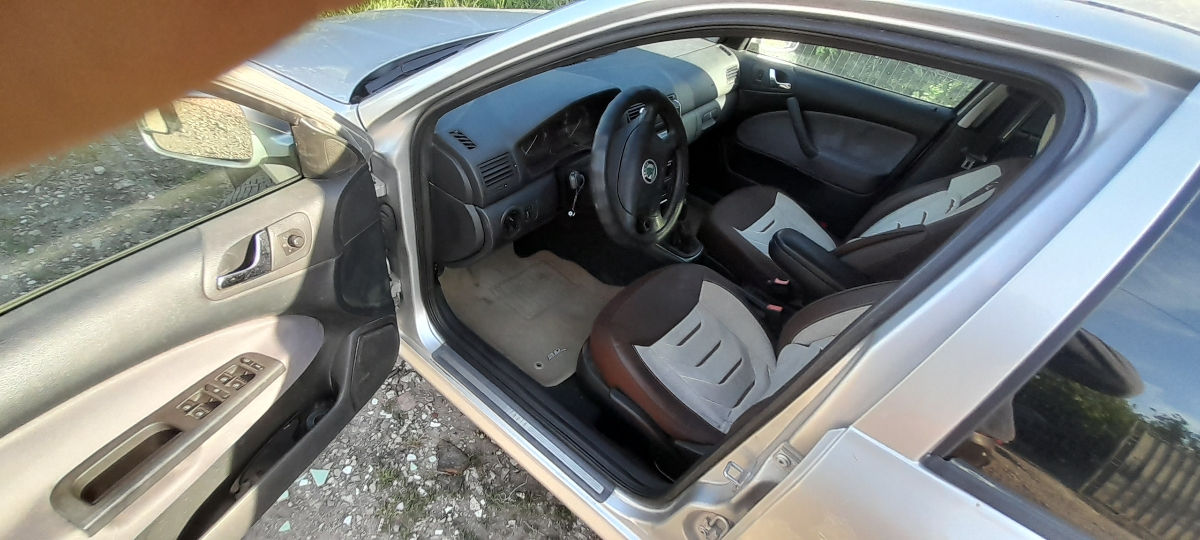 Skoda Octavia foto 2