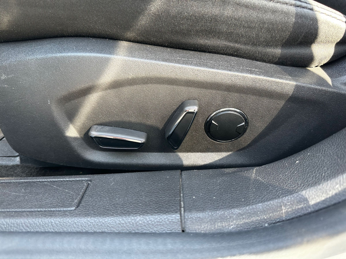 Ford Fusion foto 11