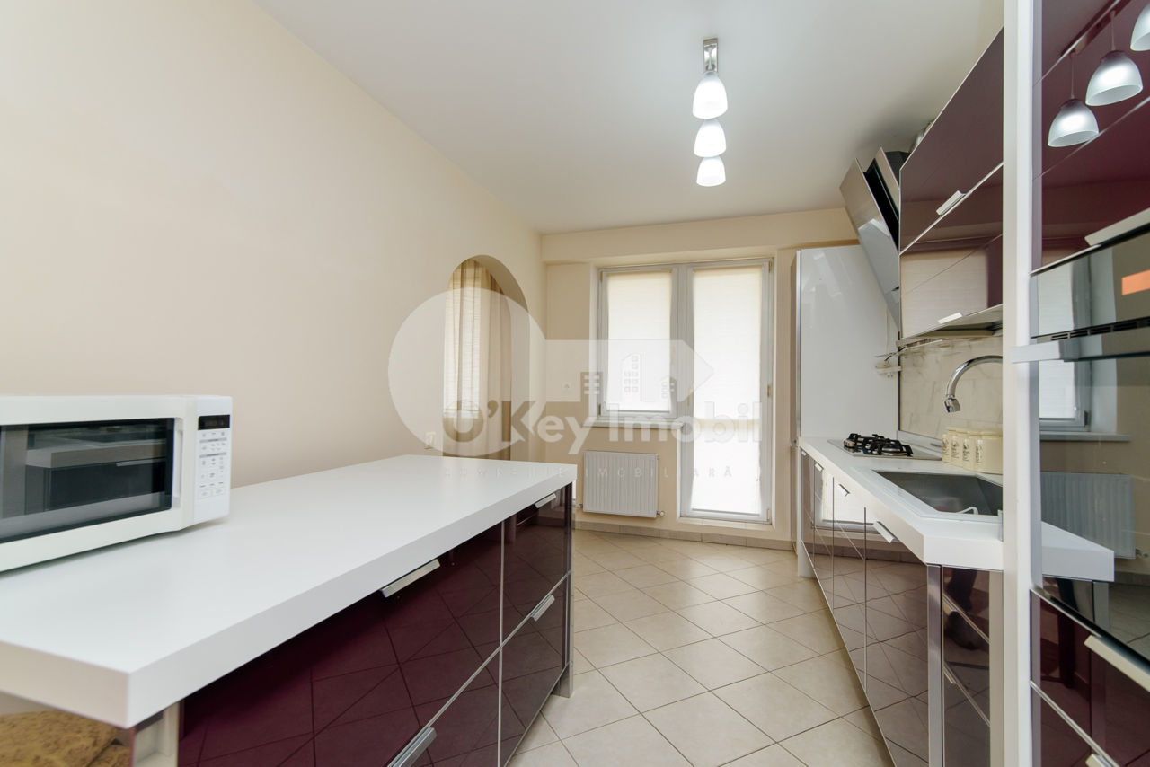 Apartament cu 2 camere, 80 m², Centru, Chișinău foto 3