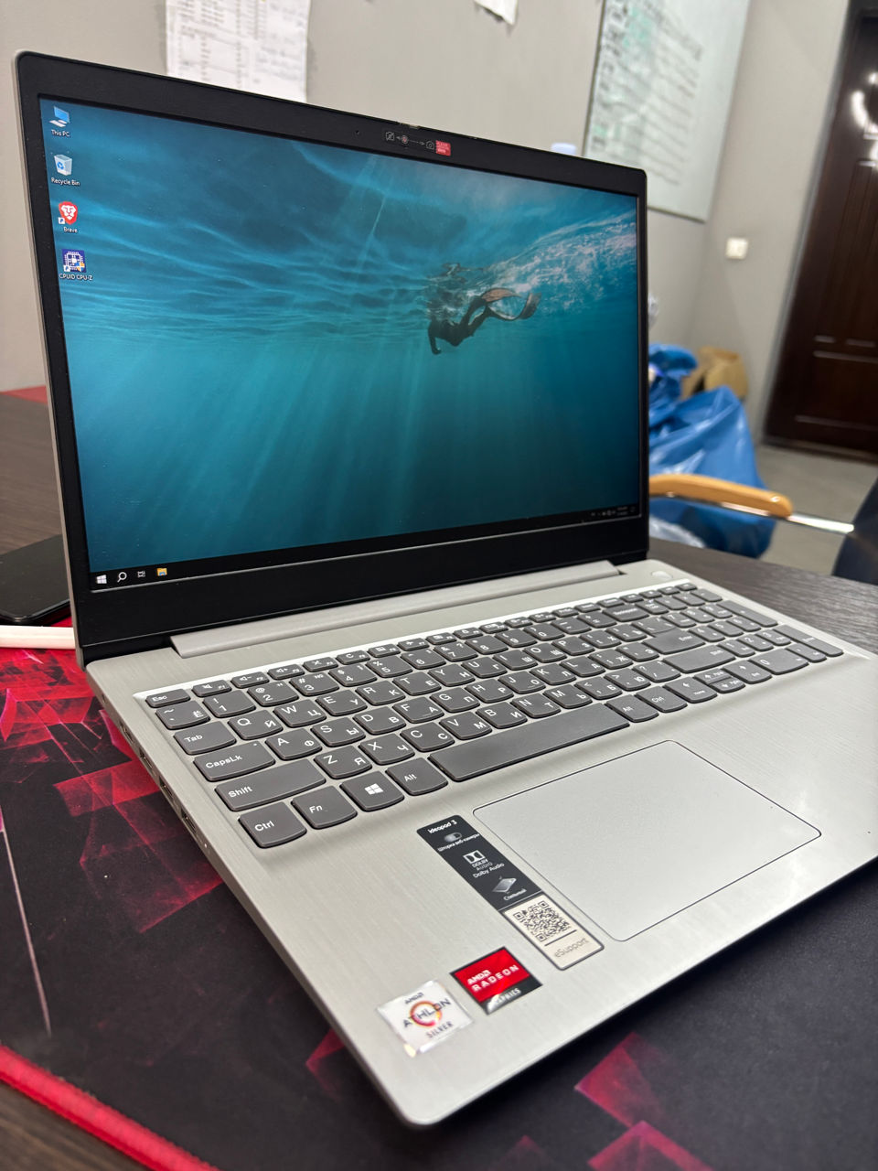 Lenovo IdeaPad 3 15ADA05  foto 0
