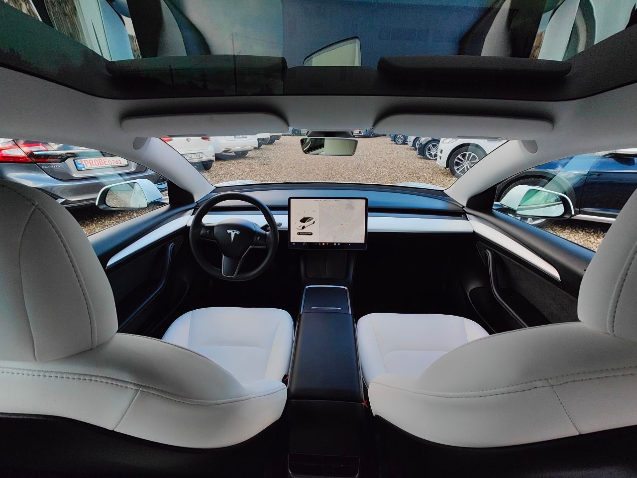 Tesla Model 3 фото 12