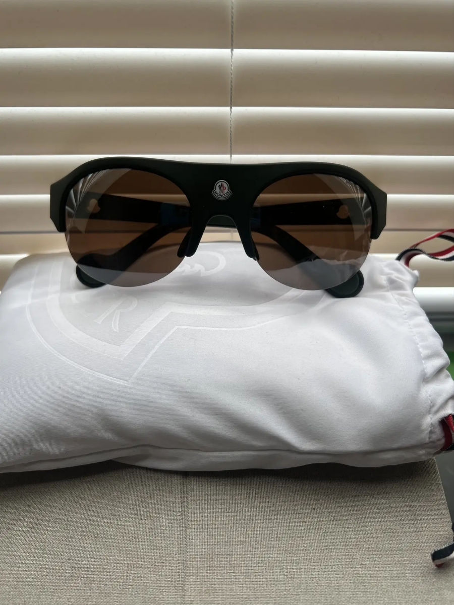 Moncler glasses  foto 2