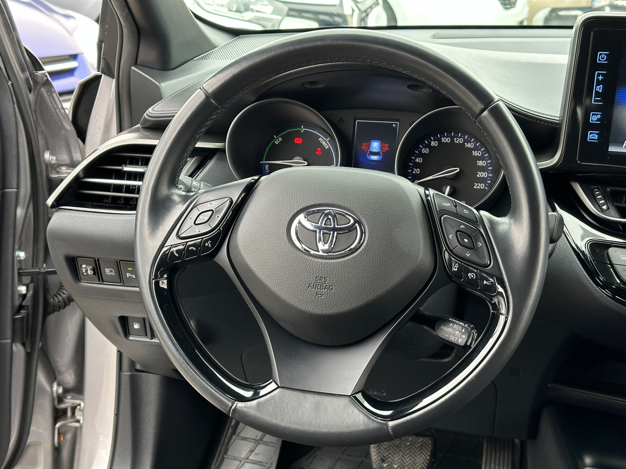 Toyota C-HR foto 8