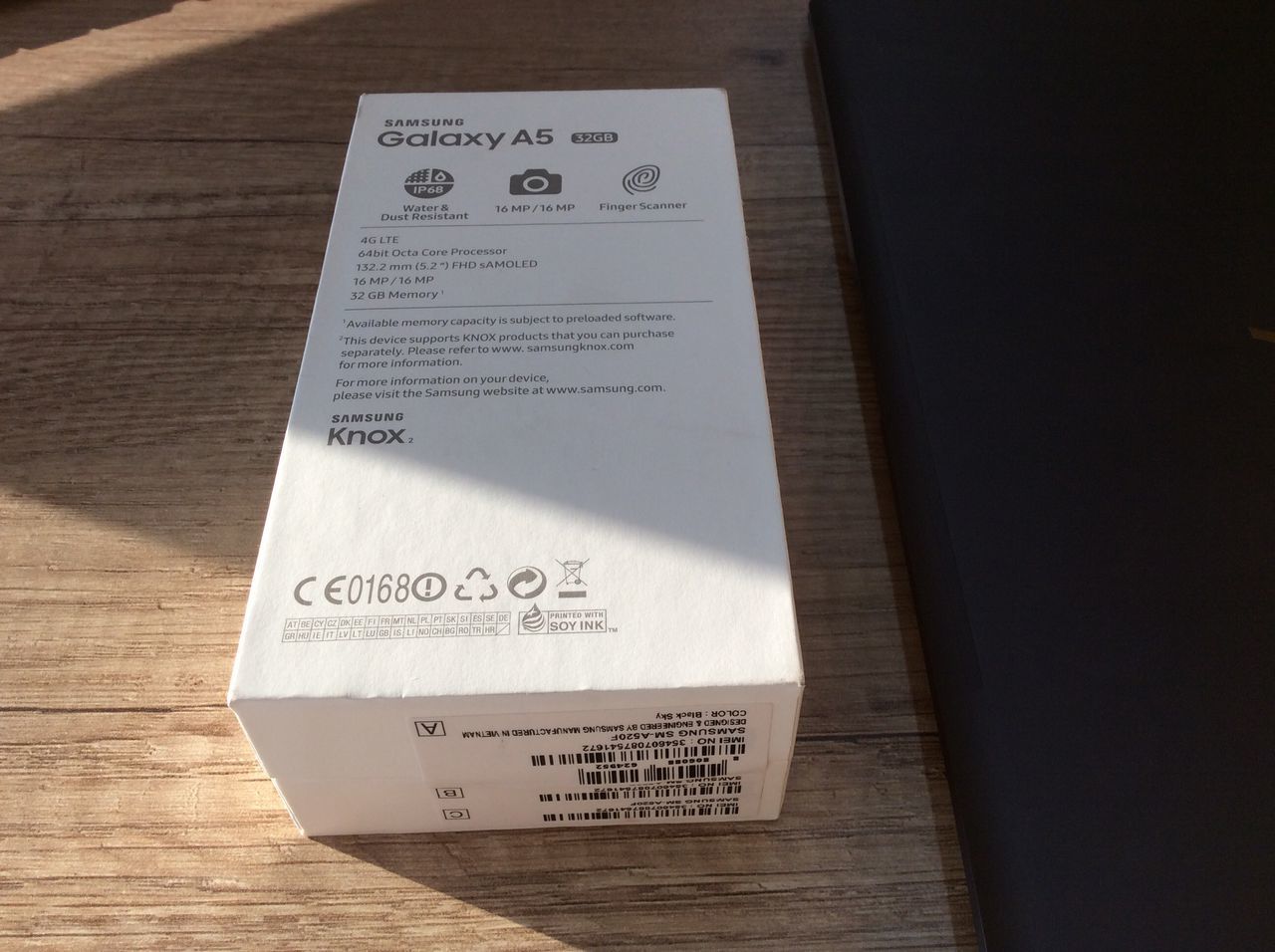 Samsung Galaxy SM-A520F 2017 цвета Black Sky новый в коробке 370 euro