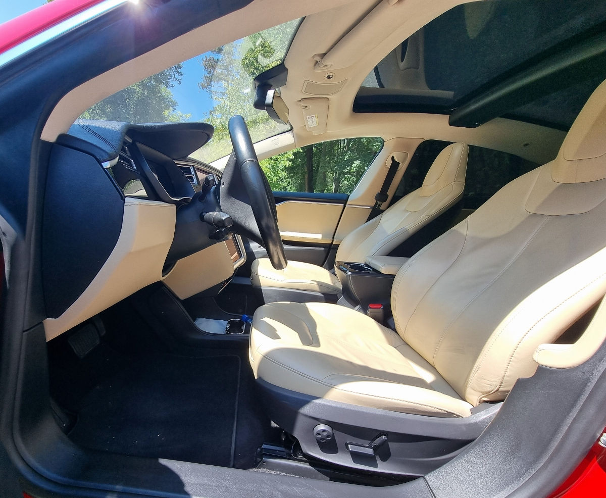 Tesla Model S foto 8