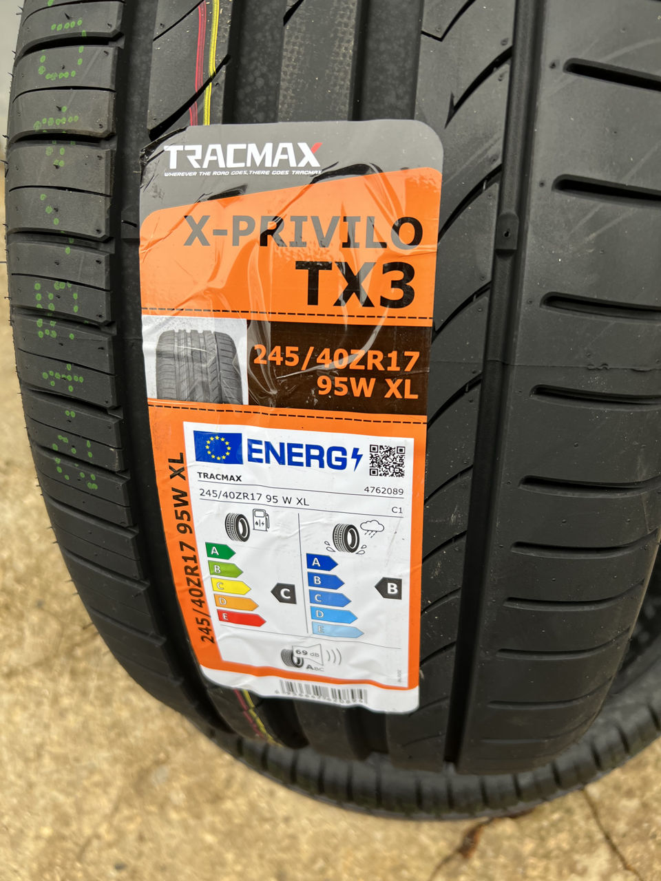 245/40 R17 Tracmax Xprivilo TX3/ Доставка, livrare toata Moldova foto 1