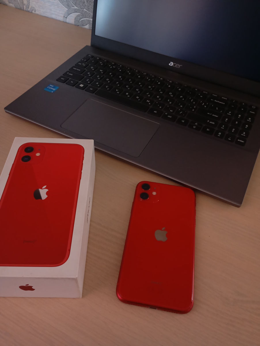 Iphone 11 (Red Product) фото 0