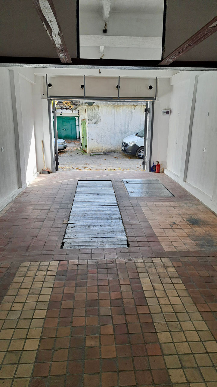 Garaj / Depozit *două mașini* Valea Trandafirilor (CCG 42), refăcut complet foto 5