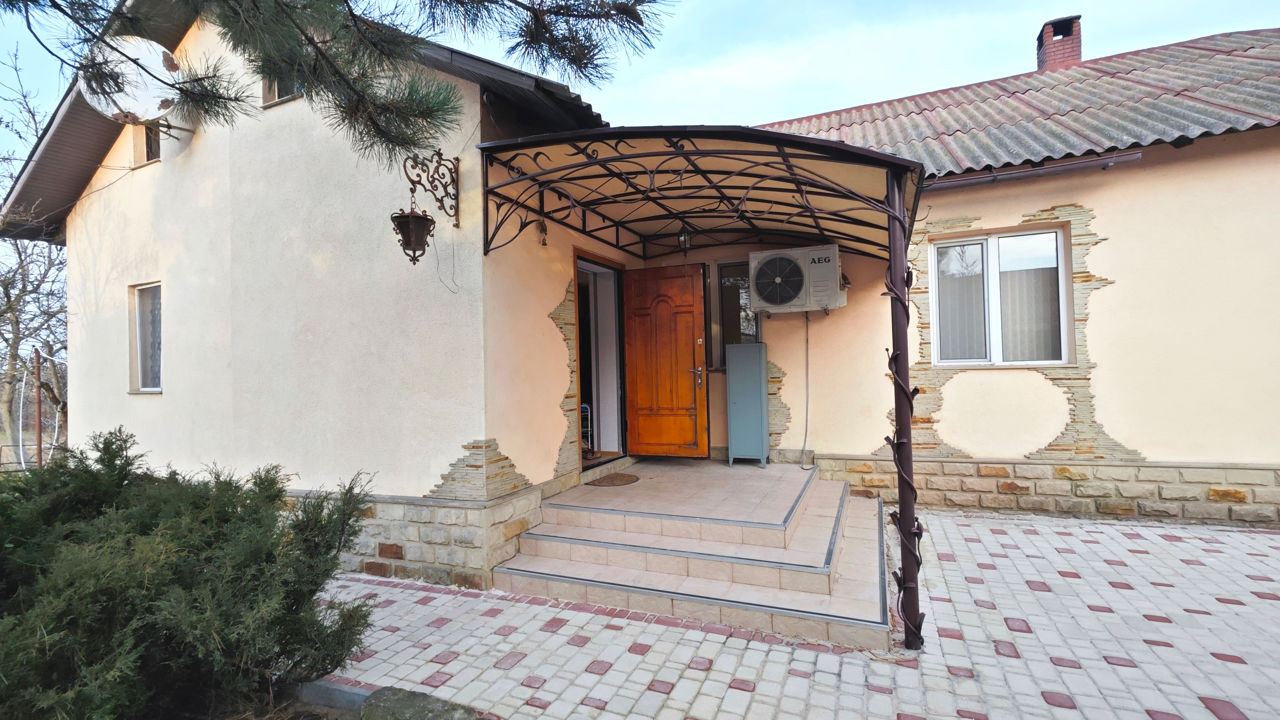 🏡 Одноэтажный дом (100м2, 7 сот.) в центре Бельц! 🔥 фото 0
