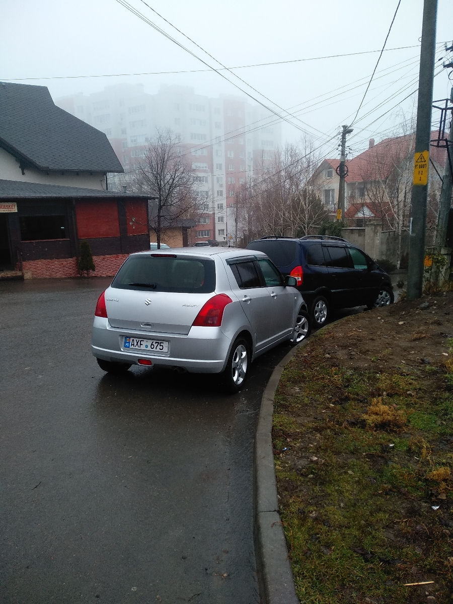Suzuki Swift foto 2