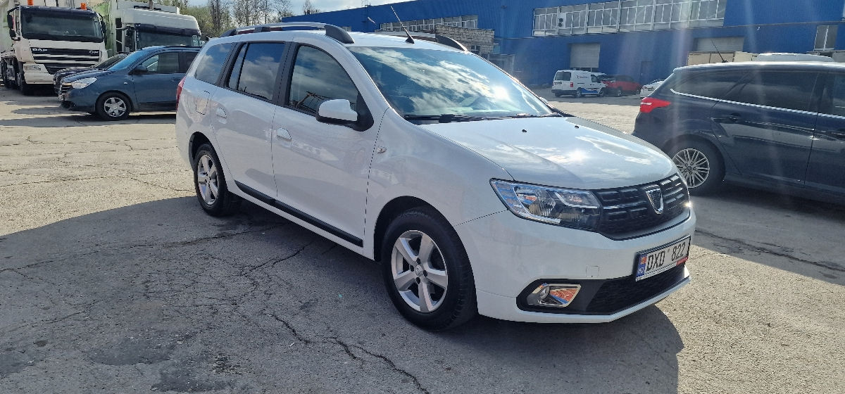 Dacia Logan foto 1