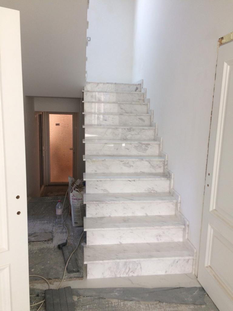 Scări, blaturi, pervazuri, glafuri etc. din granit sau marmura + instalare foto 7