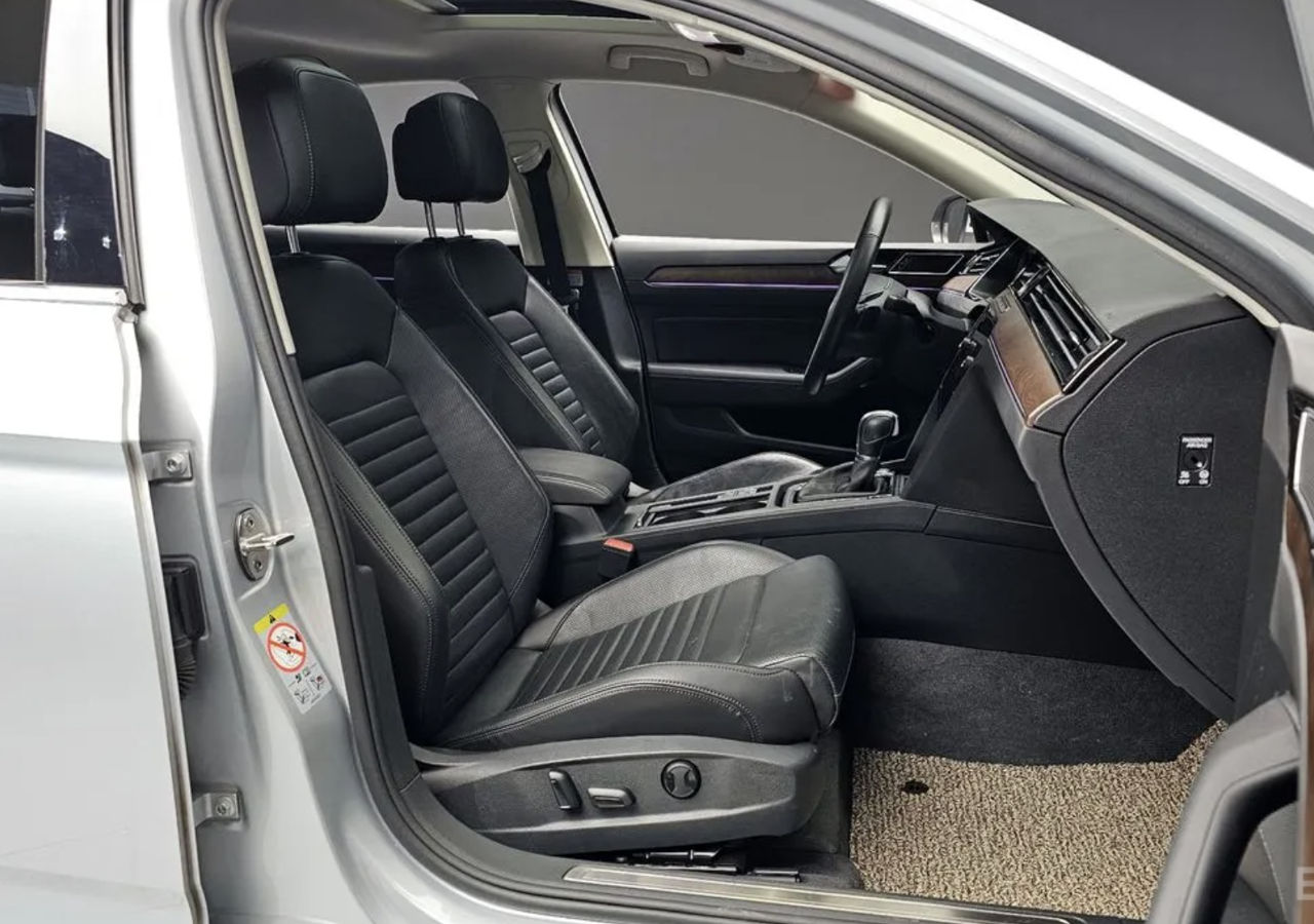 Volkswagen Passat foto 7
