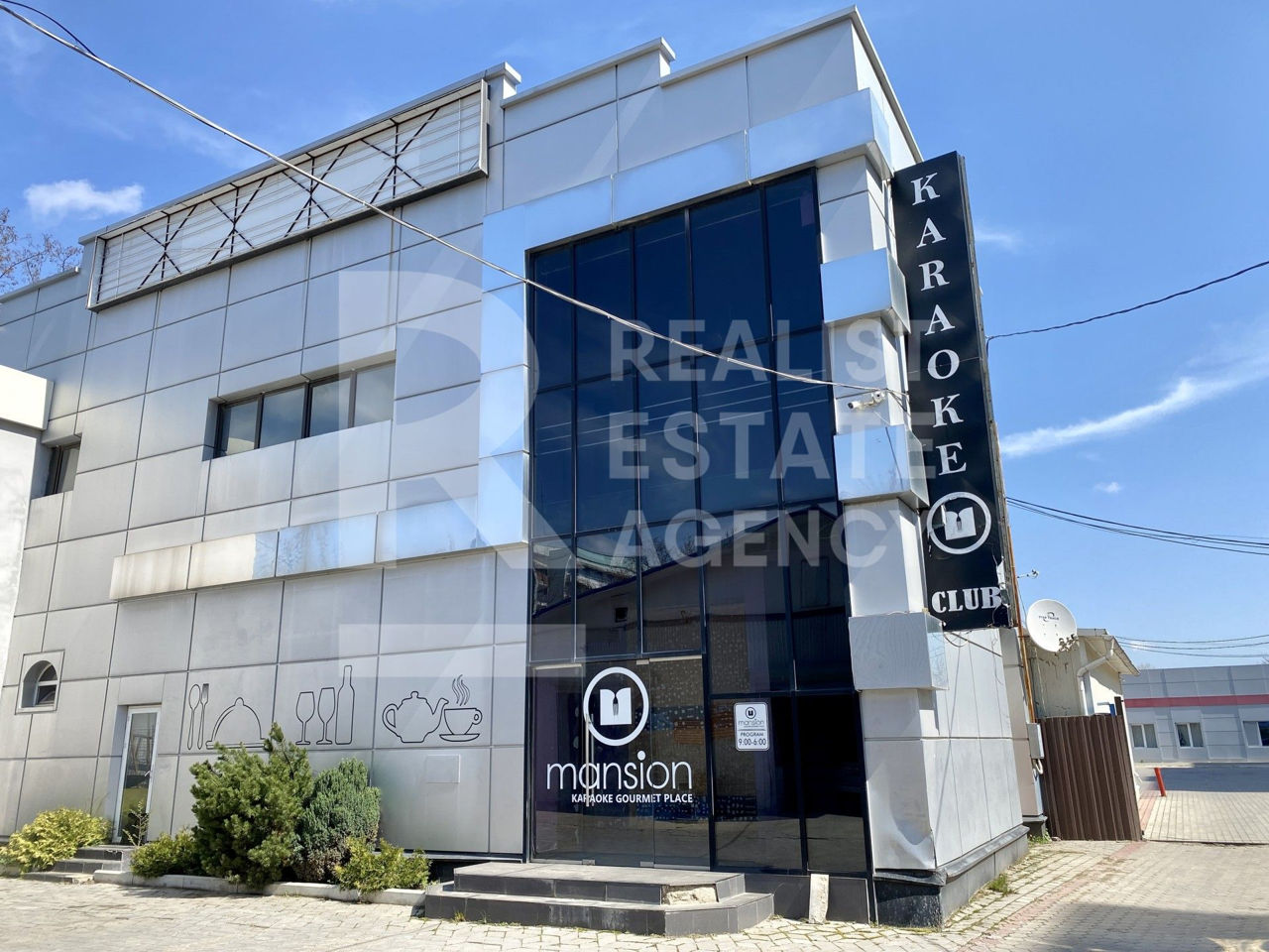 Spațiu comercial, 650 mp, 6€/m2, Bălți foto 1