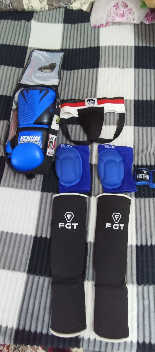 Echipament kickboxing  foto 1