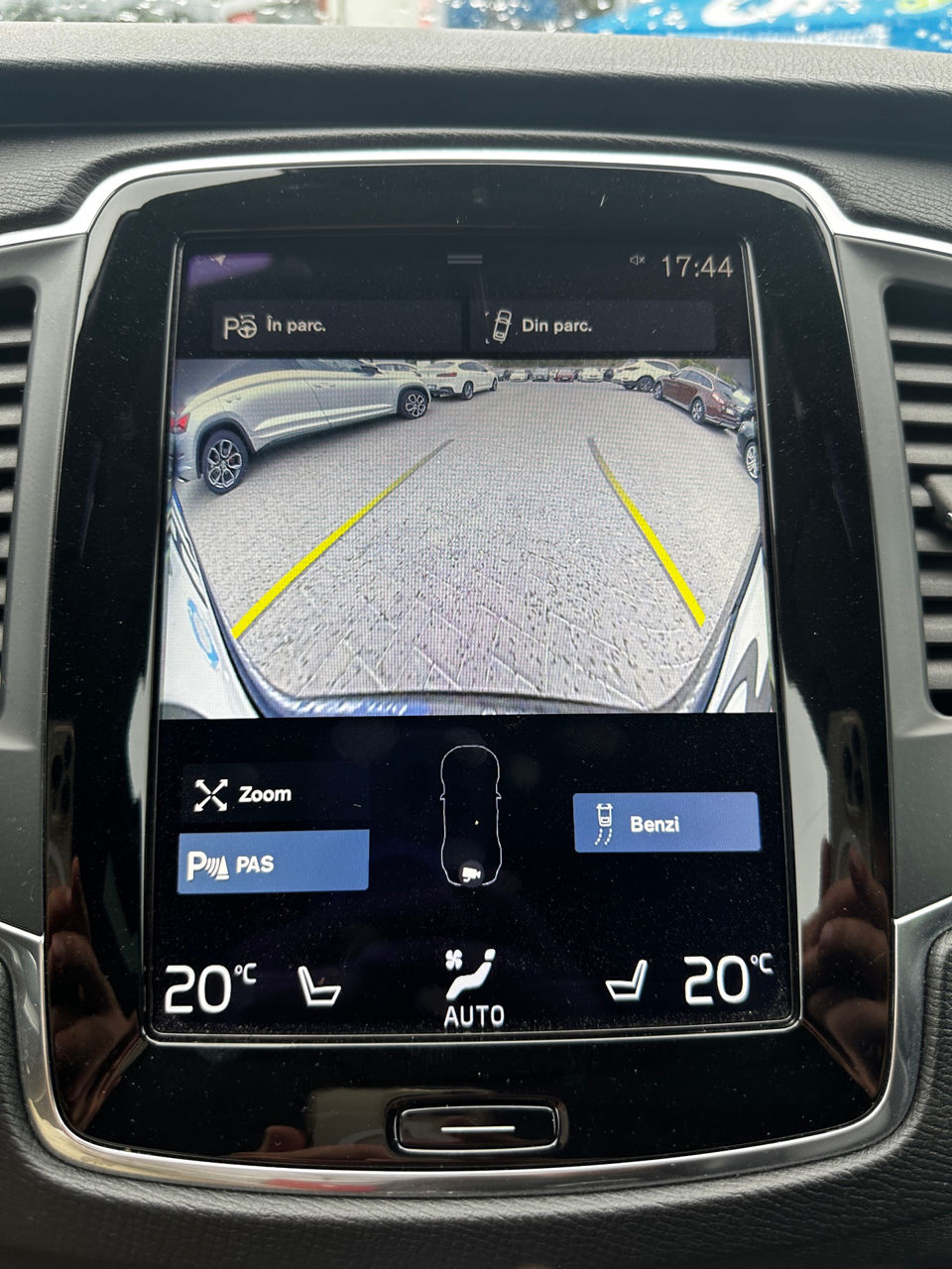 Volvo XC90 foto 11