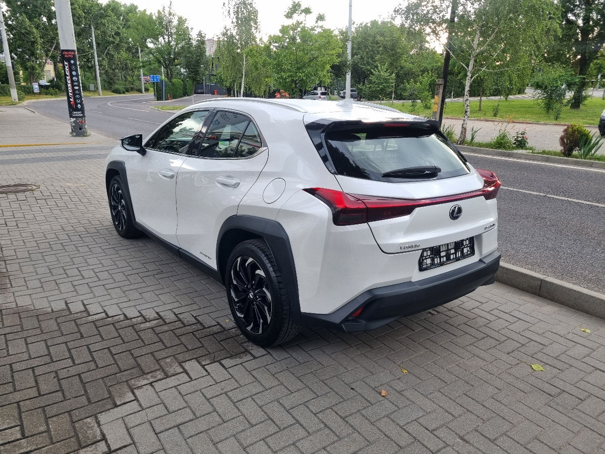 Lexus UX 2021 photo 7