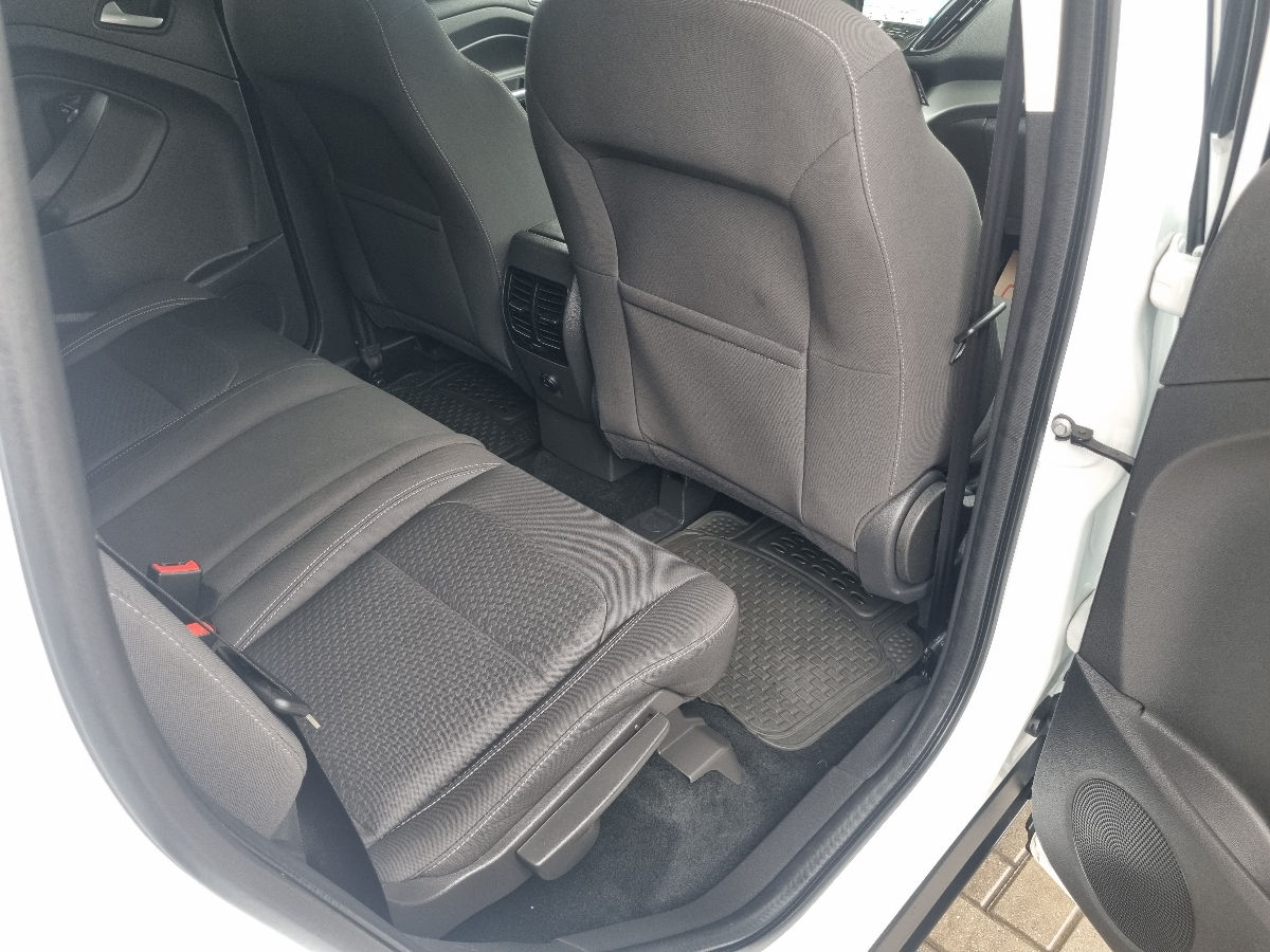 Ford Kuga 2017 photo 16