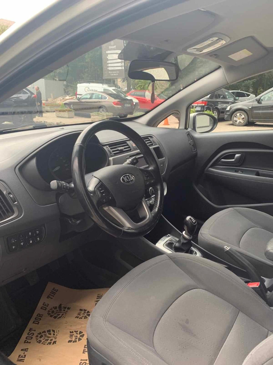 KIA Rio foto 3