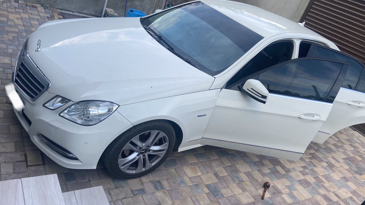 Razborca dezmembrare piese mercedes piese mercedes e class zapciasti foto 4