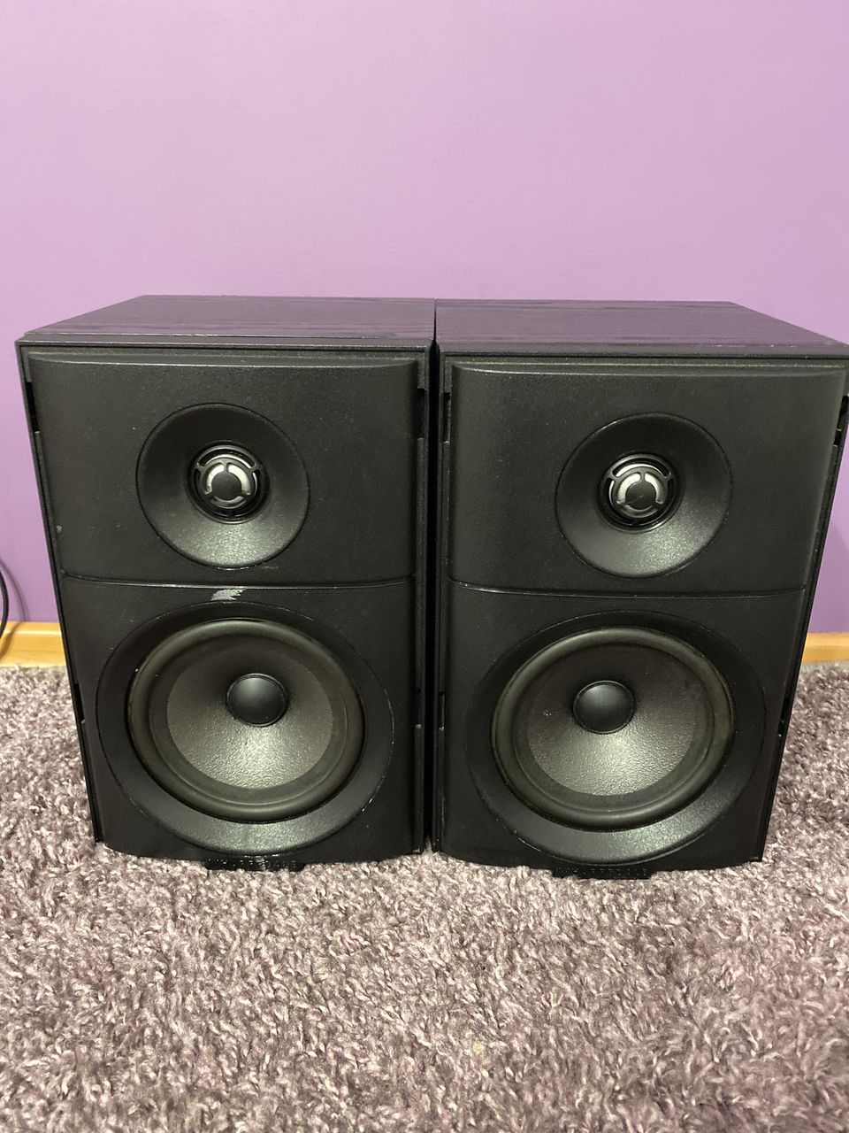 Продаются английские колонки Wharfedale Diamond V.