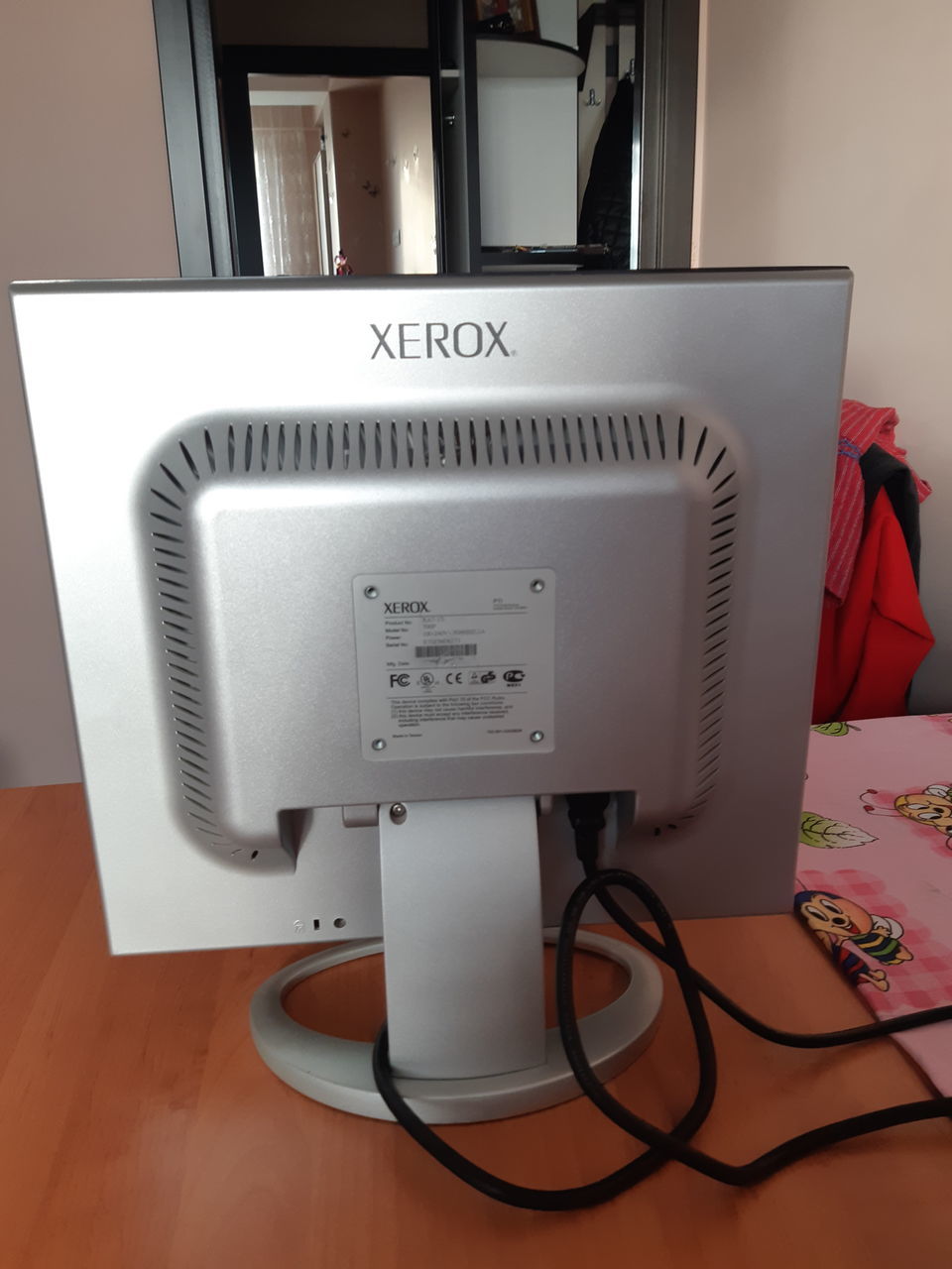 Монитор xerox 700p не включается