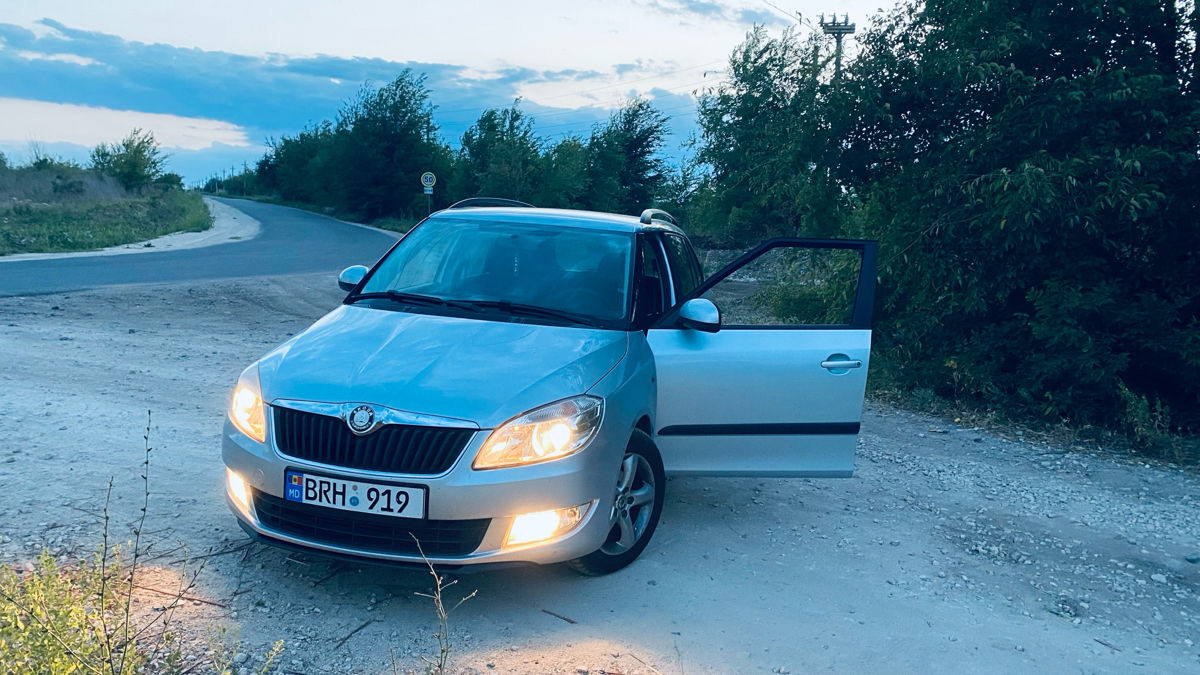Skoda Fabia фото 8