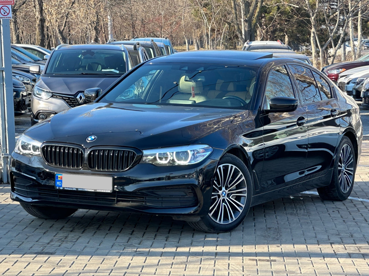 BMW 5 Series foto 3