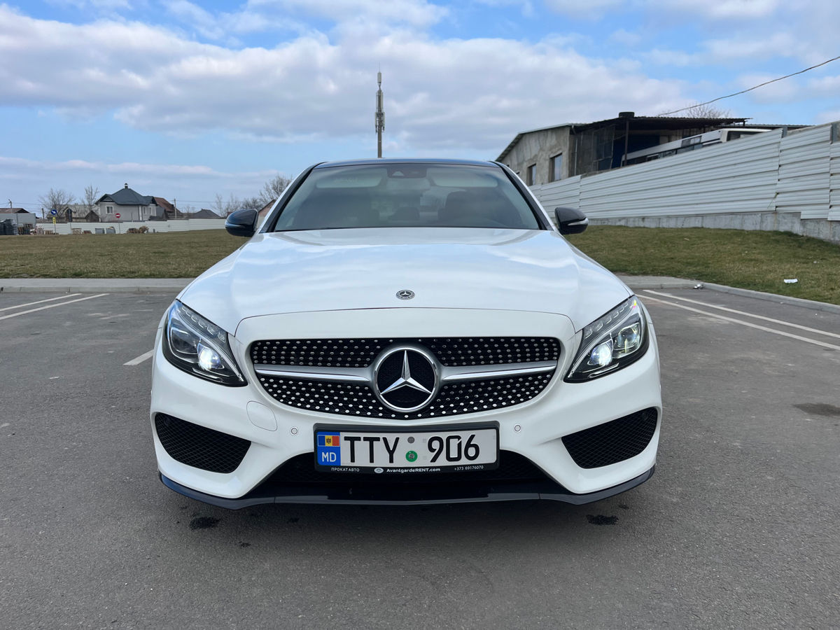 Mercedes C-Class foto 2