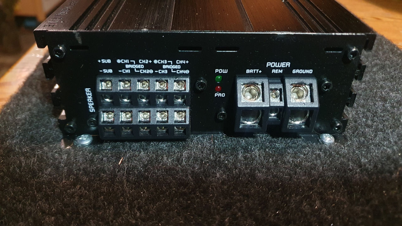 Ground Zero Gzha Mini Five  amplificator auto foto 2