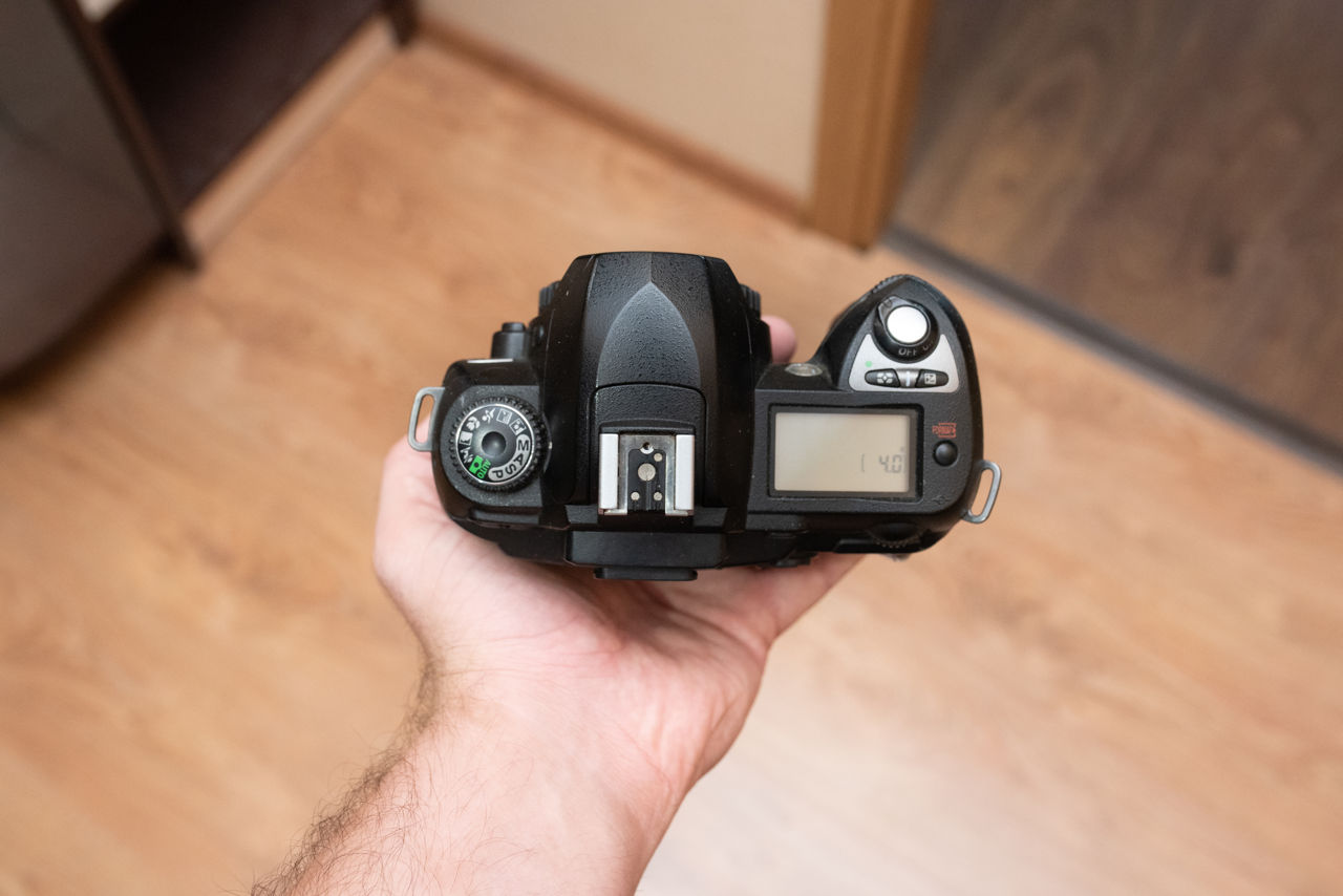 Nikon D70 Kit foto 1