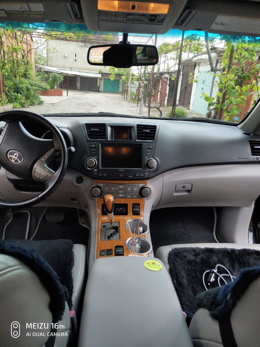 Toyota Highlander foto 6