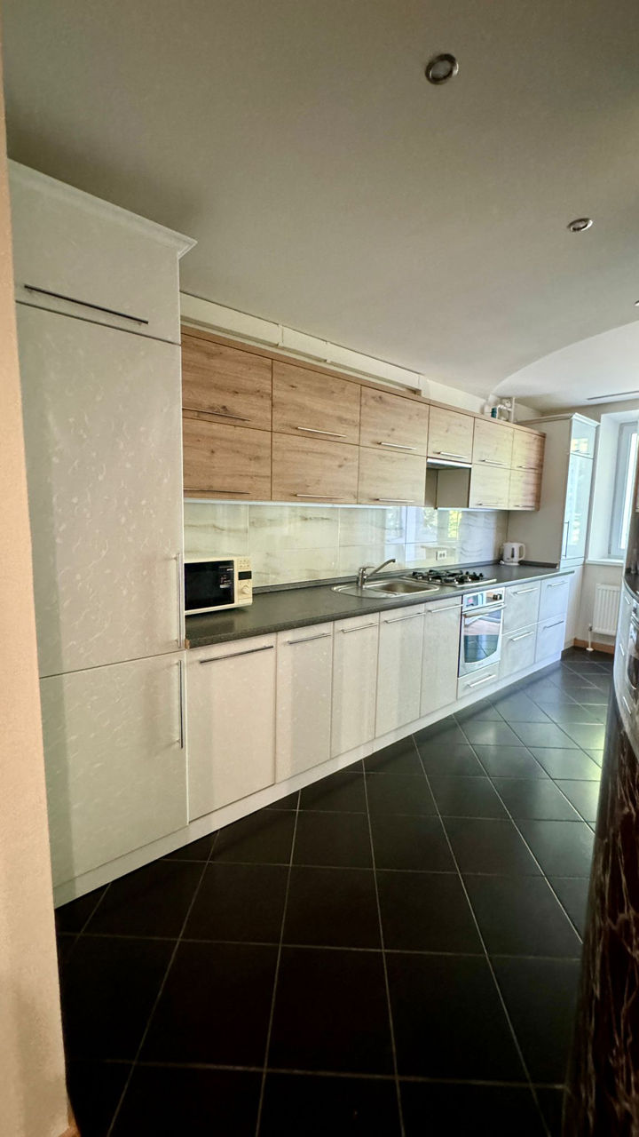 Apartament cu 2 camere, 78 m², Centru, Chișinău foto 6