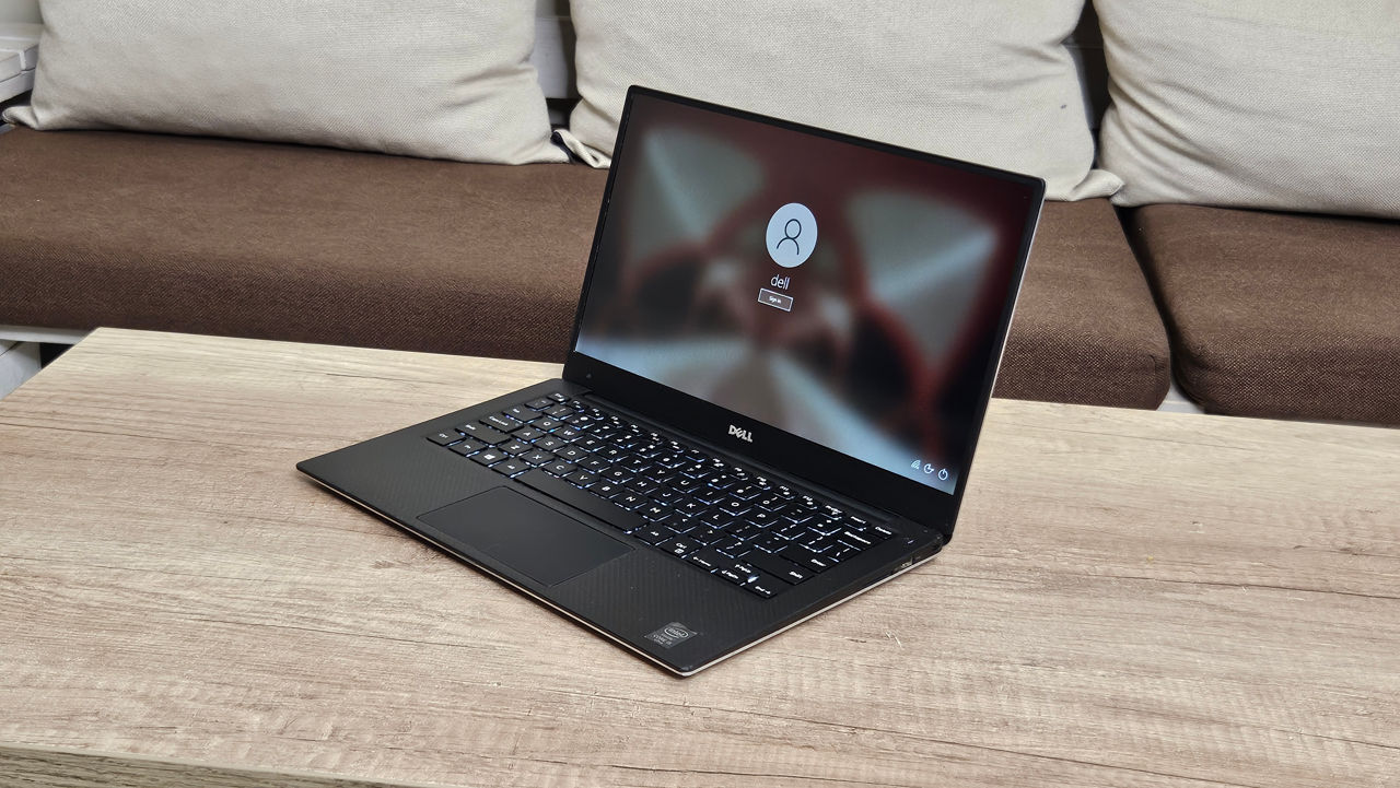 Dell XPS 13 ips (Core i7, ram 8gb, ssd 256gb) iluminare taste foto 1