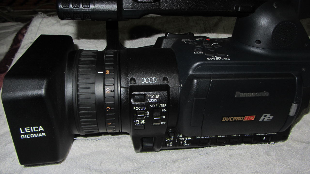 Panasonic Pro AG-HVX200 3CCD 1080i High Definition Camcorder with  foto 3