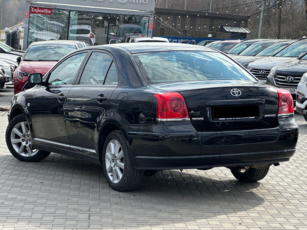Toyota Avensis foto 4