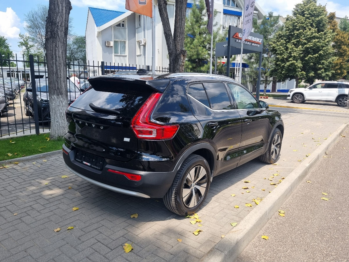 Volvo XC40 2023 photo 5