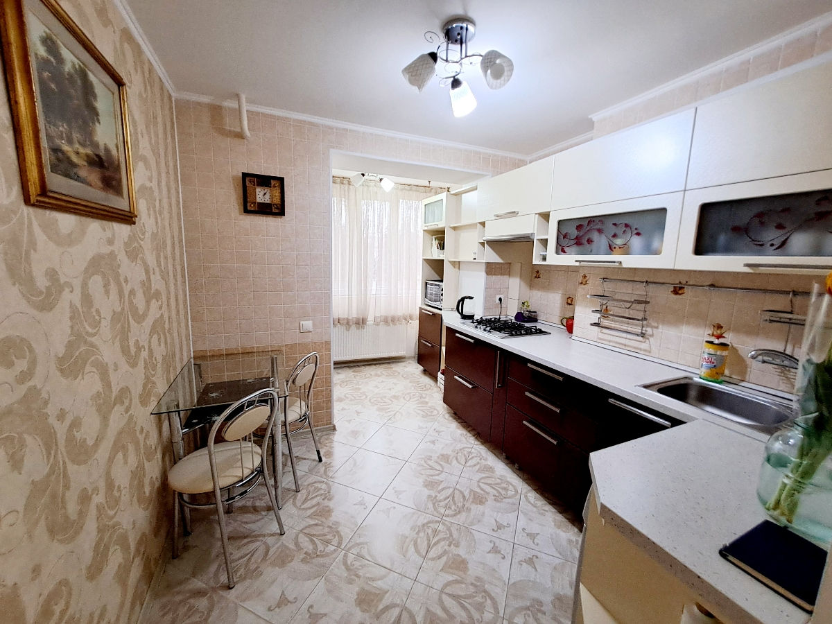 Apartament cu 2 camere, 64 m², Centru, Ialoveni foto 7