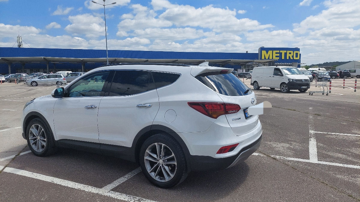 Hyundai Santa FE foto 0