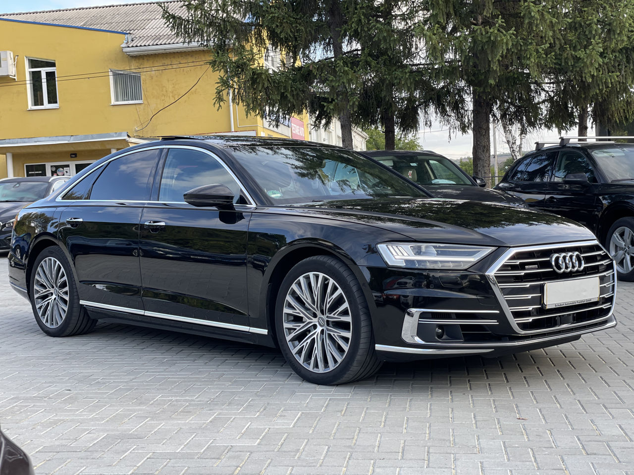 Audi A8 foto 6