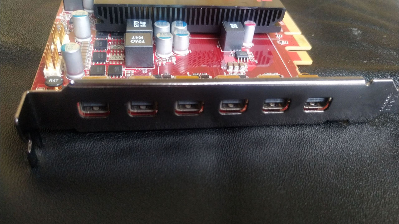 AMD FirePro W600 (6x mini-DisplayPort, EyeFinity) foto 3