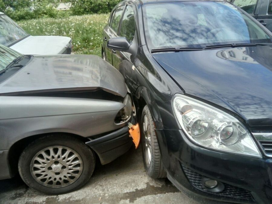 Piese auto разборка запчасти zapceasti   Opel Astra H фото 1