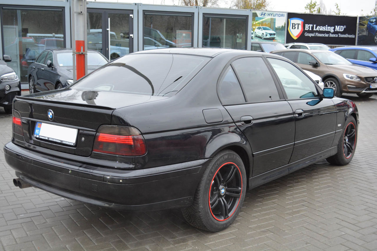 Bmw 5 лифтбек