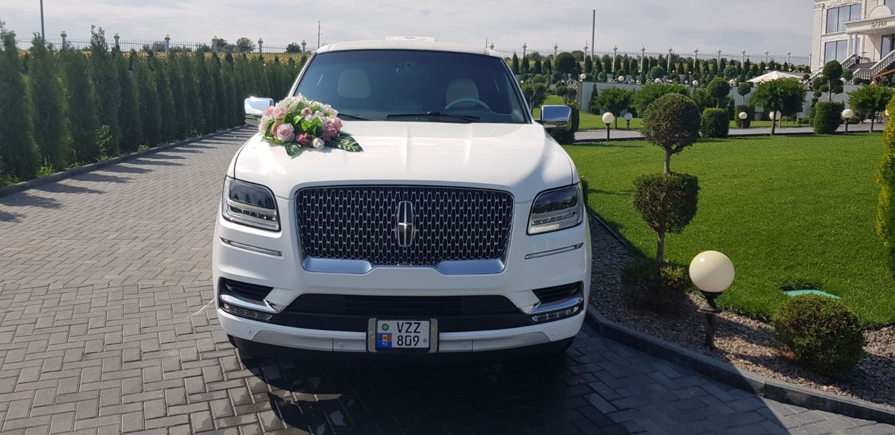 Infinity Hummer  Cadillac Lincoln foto 3