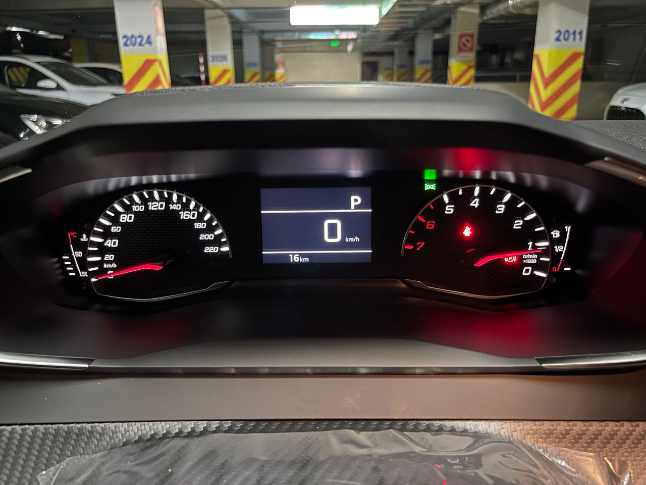 Peugeot 2008 foto 4