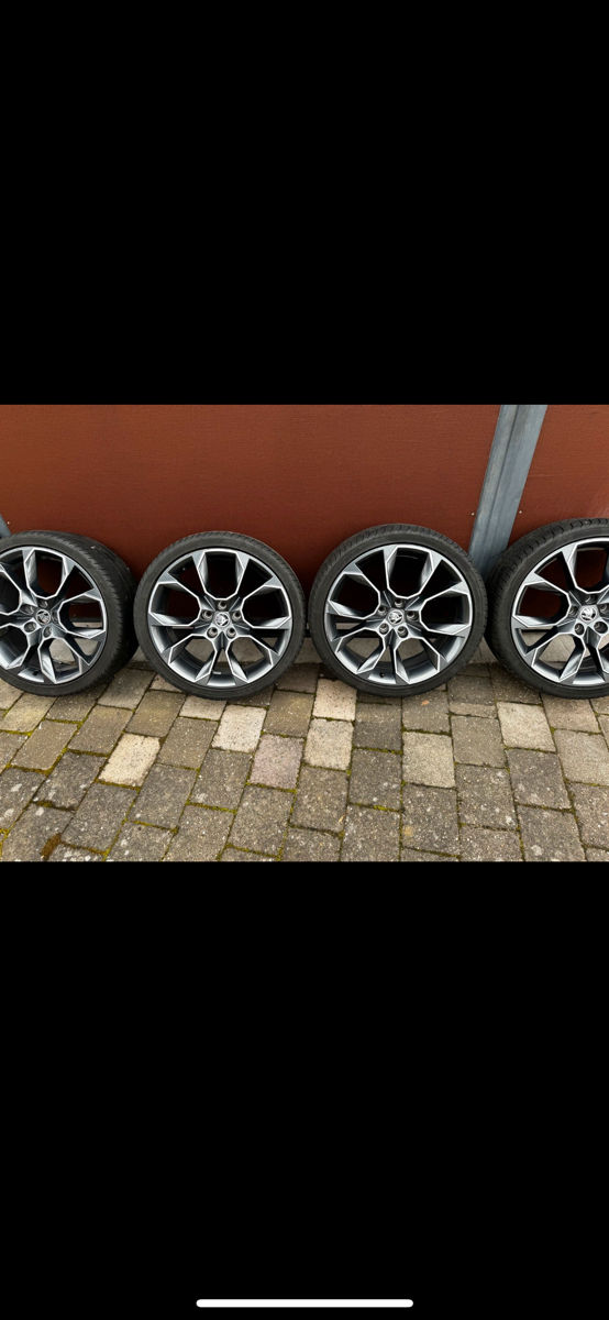 Jante Skoda Octavia VRS 225/35R19 foto 4