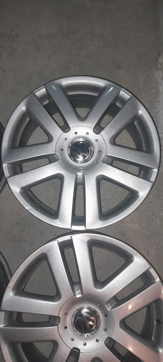 5/112 R17 Et 54 7J dia 57.1 Wolksvagen pasat, Sharan, touran,,,,, foto 4