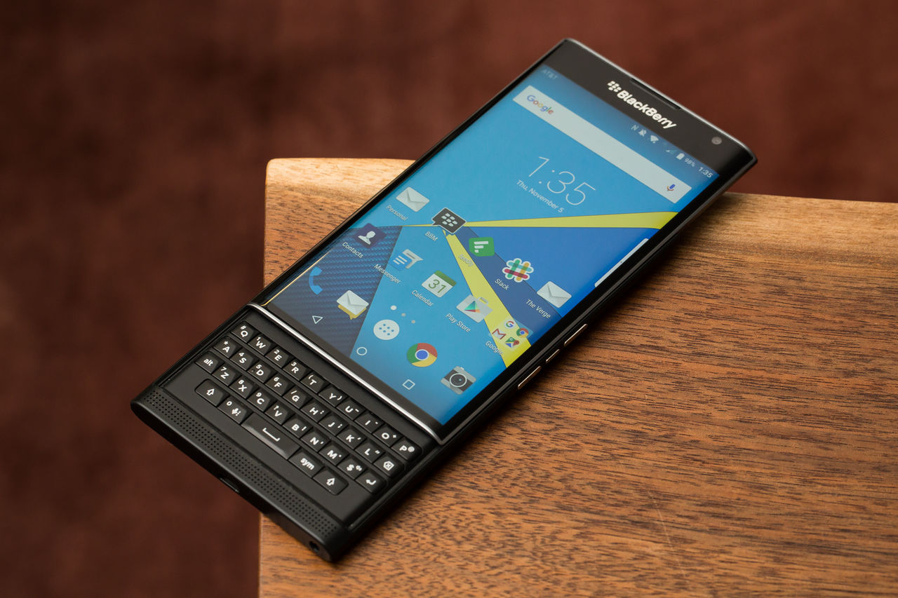 BlackBerry Priv black 32gb - 399 $ Лучшие цены в Молдове !